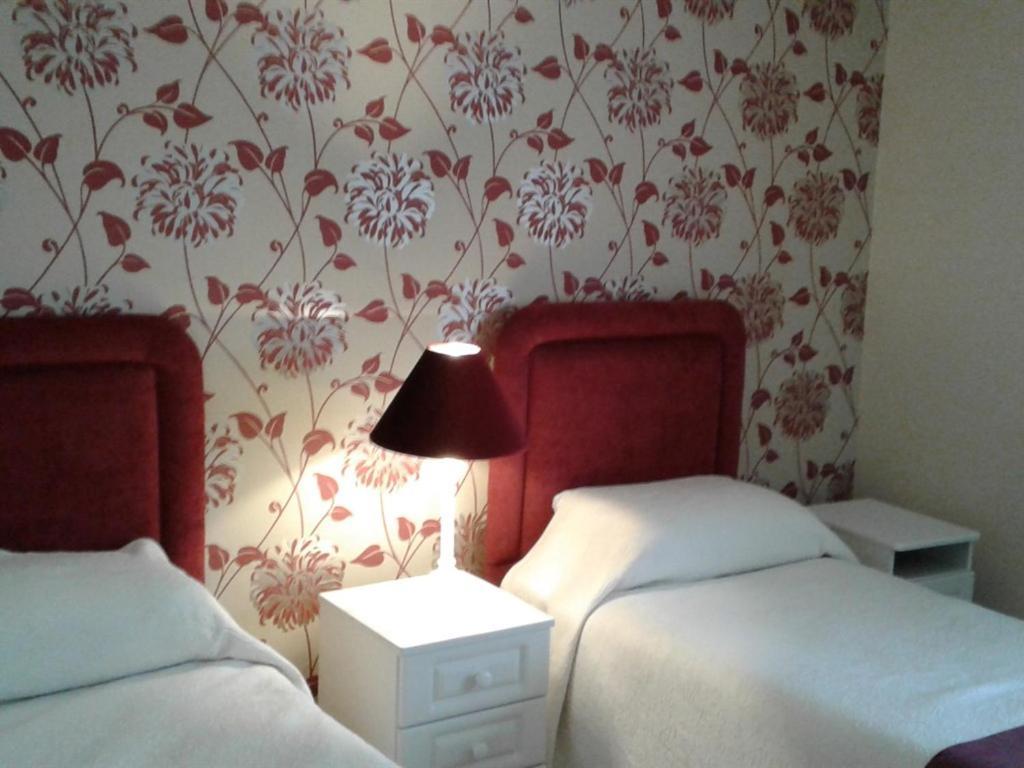 Clancys Of Glenfarne Hotell Exteriör bild
